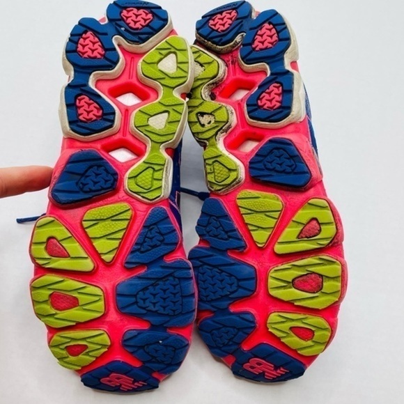 new Balance 890V4 Barringer Women’s Cross Training Shoes - Picture 10 of 10